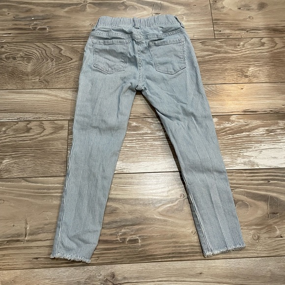 NWOT Gap Kids pinstripe/nautical jeans with elastic waist - Picture 2 of 4
